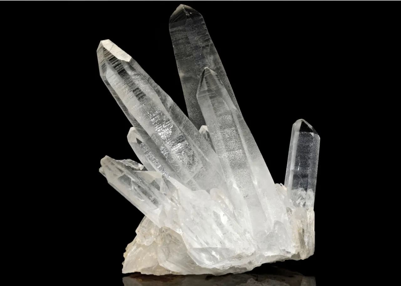 Kamienie czakry: Odkryj ich moc i zastosowanie w praktykach duchowych