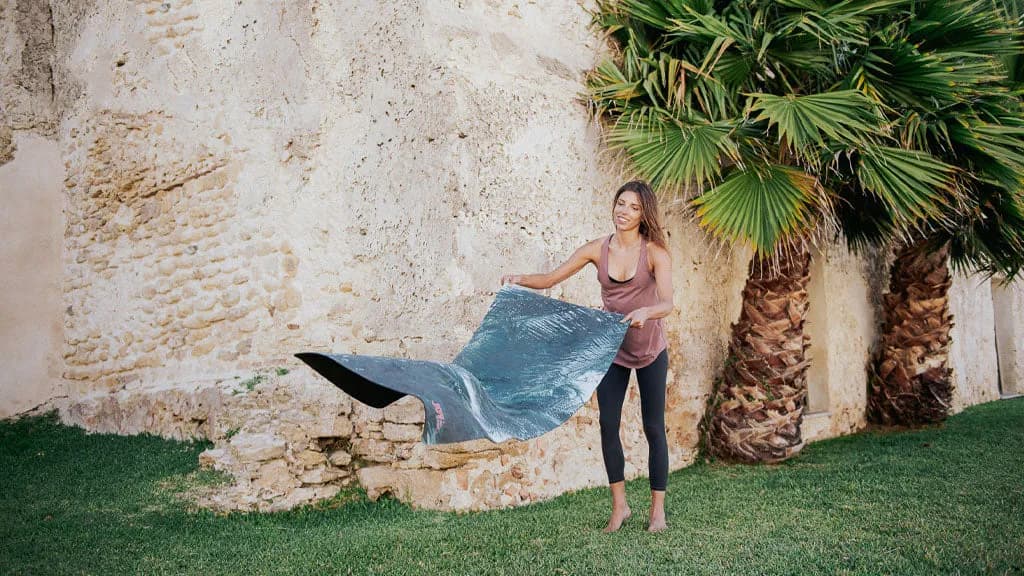 Czym czyścić matę do jogi, aby uniknąć uszkodzeń i zanieczyszczeń?